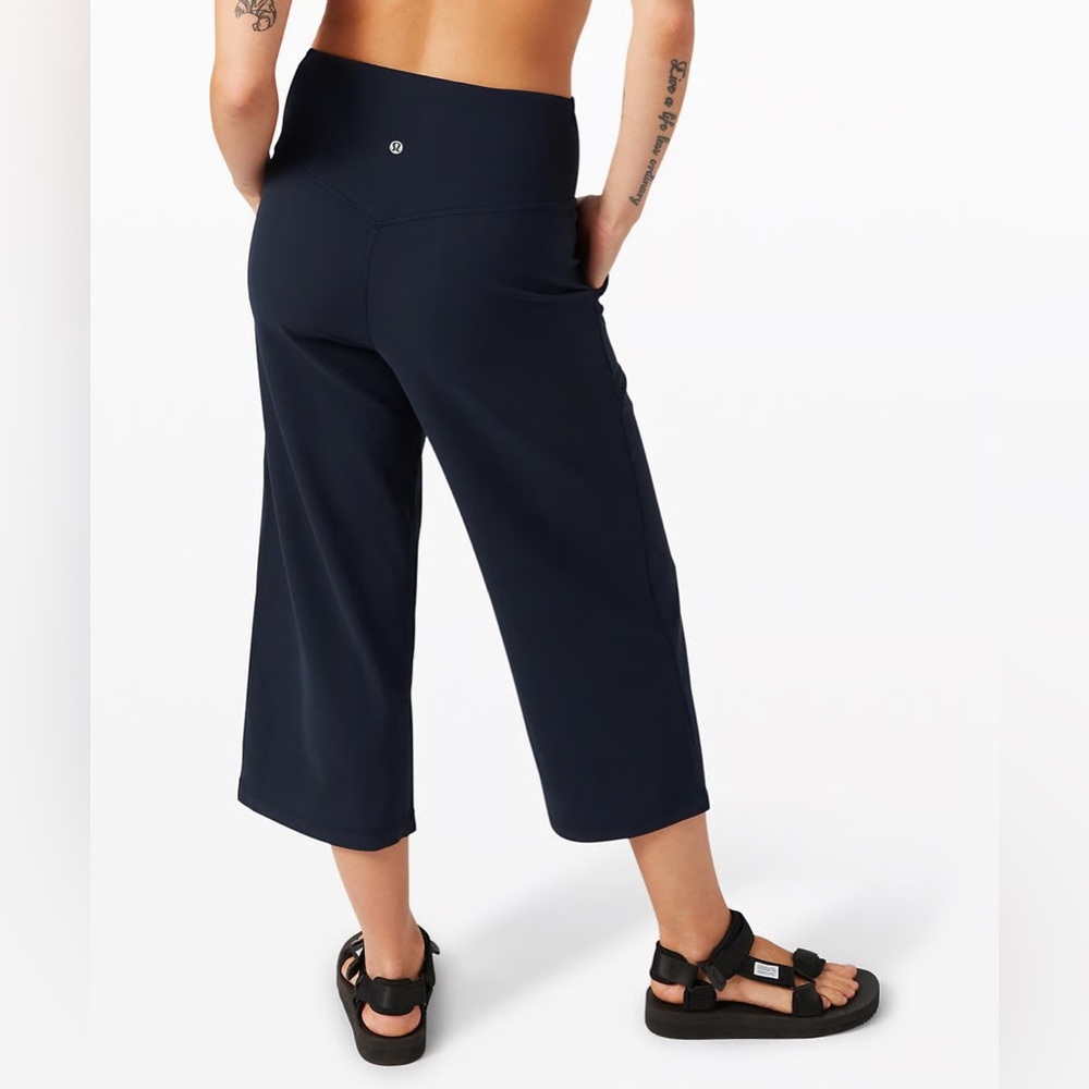 Lululemon Align Wide-Leg Crop Pants Black Size 10 | Nulu High-Rise Yoga - Picture 3 of 13